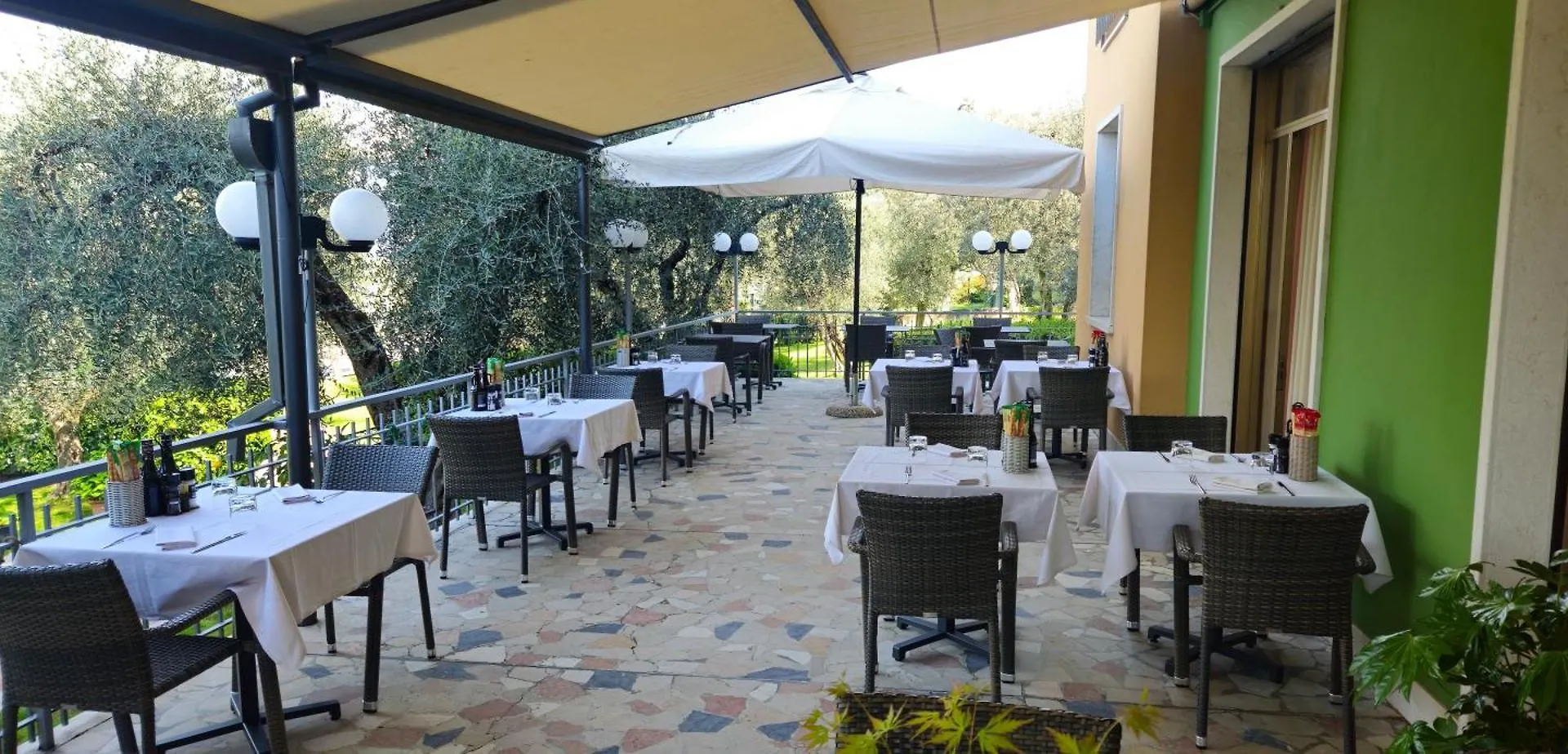 **  Hotel Garden Torri Del Benaco Italy