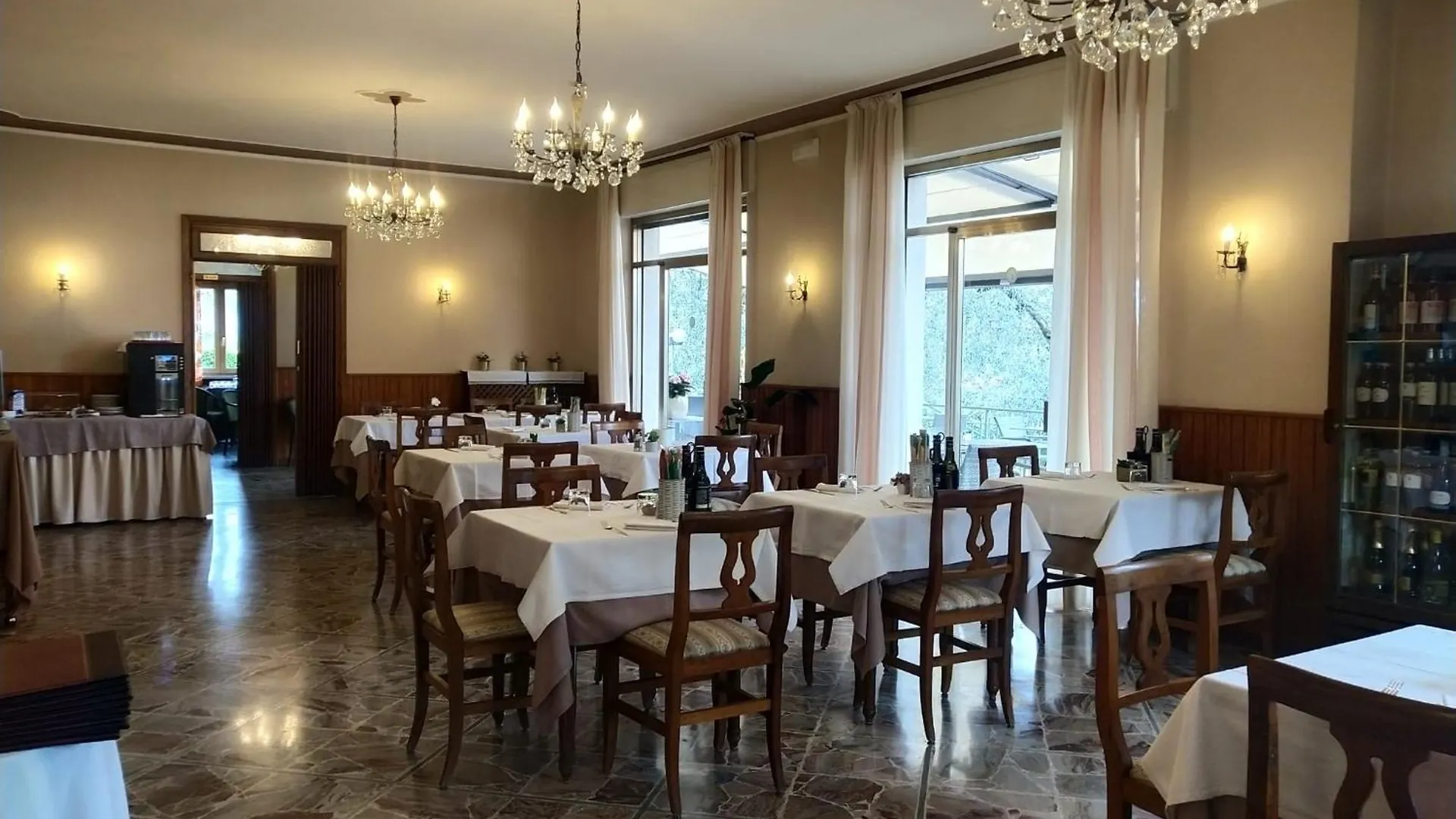 Hotel Garden Torri Del Benaco 2*,